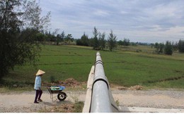 Ảnh: Cây cầu 36 tỷ không có đường dẫn nằm phơi mưa nắng ở Hà Tĩnh
