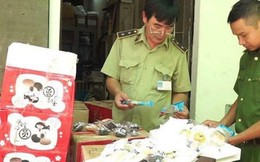 Thu giữ số lượng lớn bánh Trung thu siêu rẻ nhập lậu ở Hà Nội