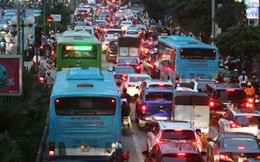 Chuyên gia: “Hà Nội nên lùi thời gian tổ chức làn ưu tiên xe buýt”