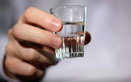 4 dấu hiệu cơ thể "kêu cứu" bạn nên ngừng uống rượu ngay để không "phá hỏng" nội tạng