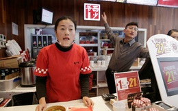 Nhà hàng Trung Quốc khốn đốn vì giá thịt lợn tăng