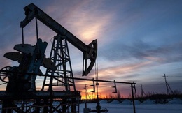 Cuộc chiến giá dầu tiếp tục nóng lên với các tuyên bố tăng sản lượng khổng lồ của cả Ả Rập Xê Út và Nga