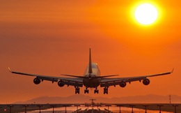 Nhóm ngành hàng không đối diện rủi ro lớn nếu dịch bệnh tiếp tục kéo dài