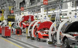 Đến lượt Ferrari ngừng sản xuất xe vì Covid-19