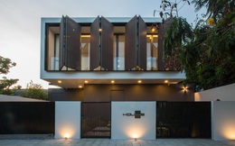 Ngôi nhà 230 m2 với phần quan trọng nhất là khu bếp và mảnh vườn nhỏ