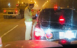 Cục CSGT trả lời về nghi vấn "tài xế phải thổi chung ống kiểm tra nồng độ cồn" khi vào cao tốc