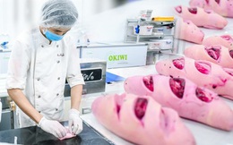 Cận cảnh quy trình sản xuất bánh mì thanh long của Việt Nam được báo Mỹ hết lời khen ngợi