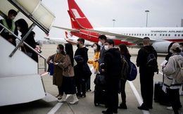 Sinh viên Trung Quốc chạy trốn virus khỏi Mỹ phải trả 20.000 USD/vé máy bay