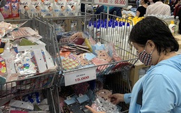 Lần đầu tiên TP Hồ Chí Minh đưa khẩu trang, nước sát khuẩn vào hàng bình ổn thị trường