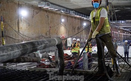 Trắng đêm đổ nền ga ngầm dự án đường sắt Nhổn - Ga Hà Nội
