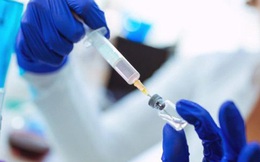 Các nhà khoa học 'săn' ổ dịch COVID-19 để thử nghiệm vắc-xin