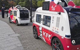 Độc chiêu bán hàng mới của KFC: Đưa ‘xe tải gà’ không người lái xuống phố, bán hàng không cần nhân viên, thanh toán QR code