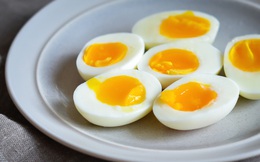 Lòng trắng hay lòng đỏ trứng tốt hơn? Câu trả lời sẽ khiến bạn... hối tiếc vì đã từng phí phạm dưỡng chất