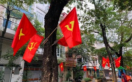 Ngõ, phố Thủ đô thắm sắc cờ chào mừng Đại hội lần thứ XIII của Đảng