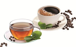 Uống trà hay uống cà phê tốt hơn? Chuyên gia lưu ý cách uống trà và cà phê hại sức khoẻ