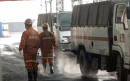 Thủ phủ than của Trung Quốc lại "đóng băng" vì mưa lớn