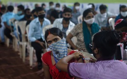 Tiêm 1 tỉ liều vắc-xin, Ấn Độ "ăn mừng" theo cách đặc biệt