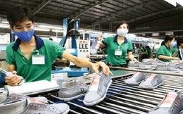 Xuất khẩu giày dép giảm sâu từ tháng 8