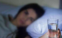 Đêm nào cũng tỉnh giấc vì 3 lý do kỳ lạ này, coi chừng đường huyết tăng cao quá mức, chủ quan có thể gây biến chứng nguy hiểm cho tim, thận