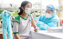 Từ 23/11, Hà Nội bắt đầu tiêm vaccine Pfizer cho trẻ từ 15-17 tuổi