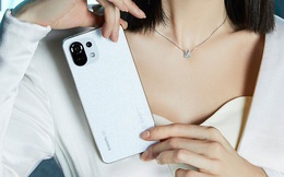 Loạt smartphone mới vừa đổ bộ ra mắt tại Việt Nam, có sản phẩm tặng cả dây chuyền giá 3 triệu cho khách hàng