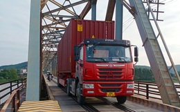 Cây cầu tàu hỏa đi chung với ô tô, xe máy còn sót lại ở Bắc Giang
