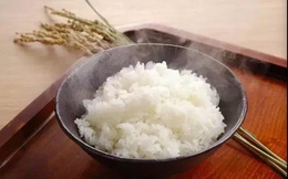 5 sai lầm khi nấu cơm khiến bệnh tật "gõ cửa", điều số 3 có tới 90% người Việt mắc phải vì nghĩ giúp gạo sạch sẽ hơn