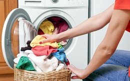 9 sai lầm cực kỳ tai hại khi giặt khiến quần áo hư hỏng nặng, điều cuối cùng nhiều nhà hay mắc phải nhất