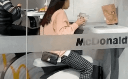 Chiếc ghế "gây sốt" của thương hiệu thức ăn nhanh đình đám hé lộ lối tư duy đáng học hỏi: Đời người thành hay bại cũng nhờ nó