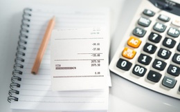 Nhà sáng lập nền tảng quản lý tài chính hướng dẫn bạn cách lập kế hoạch chi tiêu và xem xét ngân sách hợp lý trong vòng 1 năm