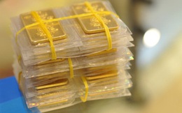 Đầu tuần giá vàng và USD cùng đi xuống