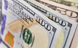 Giá USD trên thị trường tự do tiếp tục giảm mạnh