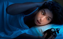 Phụ nữ tỉnh giấc vào ban đêm có nguy cơ chết trẻ cao gấp đôi, làm theo các cách này có thể giảm nguy cơ