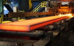 Giá quặng sắt giảm tiếp 6% sau khi Trung Quốc cảnh cáo các nhà máy thép lợi dụng giá tăng