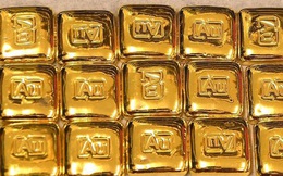 Giá vàng tăng nhẹ, giá mua USD tự do bất ngờ giảm sâu