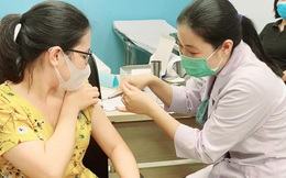 NÓNG: TP HCM xin Thủ tướng được chủ động tìm nguồn vắc-xin Covid-19