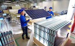 Vì sao nhà đầu tư ngoại hứng thú với việc sản xuất pin mặt trời tại Việt Nam?