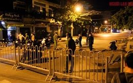 Hình ảnh "nội bất xuất, ngoại bất nhập" ở 6 địa điểm tại Hóc Môn đêm 25-6