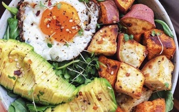 4 điều kiêng kỵ khi ăn trứng vào bữa sáng nhiều người mắc phải, không những làm mất chất dinh dưỡng mà còn có thể gây hại cho sức khỏe