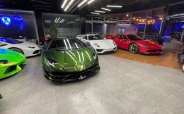 Lamborghini Aventador SVJ màu độc nhất vô nhị vừa về Việt Nam nằm trong showroom siêu xe trăm tỷ tại Sài Gòn