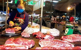 Giá lợn hơi giảm sâu, người tiêu dùng vẫn mua thịt lợn giá cao