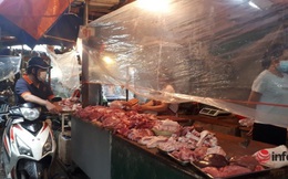 Hà Nội: Tôm, thịt lợn giá rẻ bất ngờ, rẻ hơn trước giãn cách, chợ đầy ắp tươi ngon