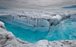 7 tỉ tấn nước mưa trút xuống "đảo băng" Greenland: Chuyện chưa từng có trong lịch sử và những hệ lụy đằng sau
