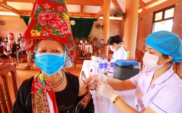Huyện có tỷ lệ tiêm vắc xin COVID-19 cao nhất Việt Nam, đã tiêm Sinopharm cho 80% người trên 18 tuổi: Chúng tôi chỉ nói “3 thật”!