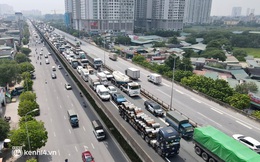 Hà Nội: Đường vành đai 3 trên cao ùn tắc hàng km từ Linh Đàm tới nút giao Phạm Hùng