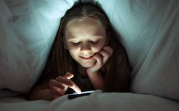Thói quen nhiều người thường mắc phải trước khi đi ngủ vô tình gây ra 4 vấn đề ảnh hưởng nghiêm trọng đến sức khỏe