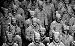 3 lần đội quân đất nung của Tần Thủy Hoàng "hồi sinh": Cứ xuất hiện là rúng động dư luận