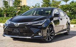 Xả hàng tồn, giá Toyota Corolla Altis giảm mạnh tại đại lý xuống dưới 700 triệu đồng