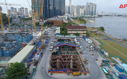 Soi tiến độ tòa nhà văn phòng kết hợp thương mại lớn bậc nhất TP.HCM trên "đất vàng" Ba Son Sài Gòn