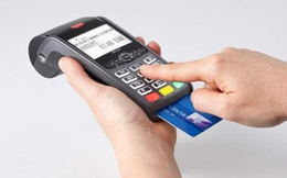 Cảnh báo thủ đoạn giả nhân viên ngân hàng mời rút tiền thẻ tín dụng, nhiều người đã bị mất tiền